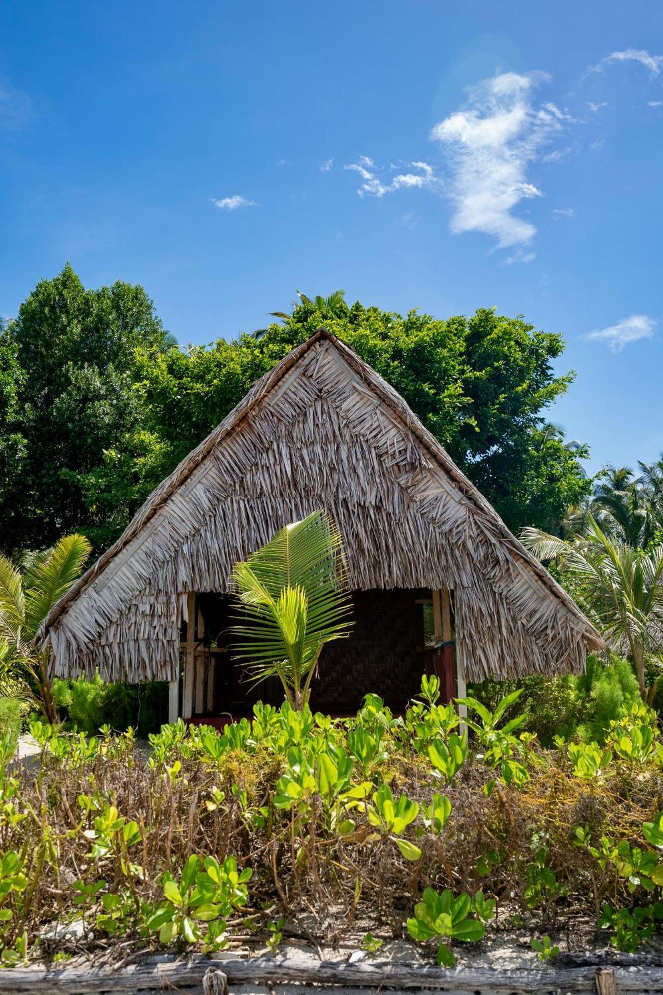 Ira Bungalows Pulau Banyak Alaban Экстерьер фото